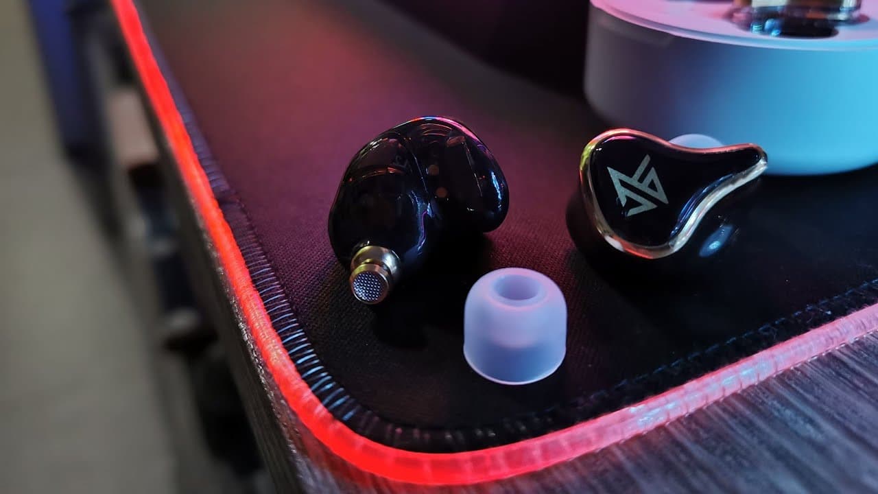 Thumbnail do vídeo KZ SK10(Black) TWS - Unboxing