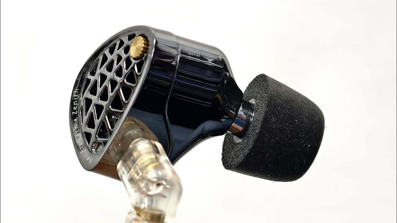 Thumbnail do vídeo KZ Zenith IEM Earbud Review: KZ Tuning is Growing Up?
