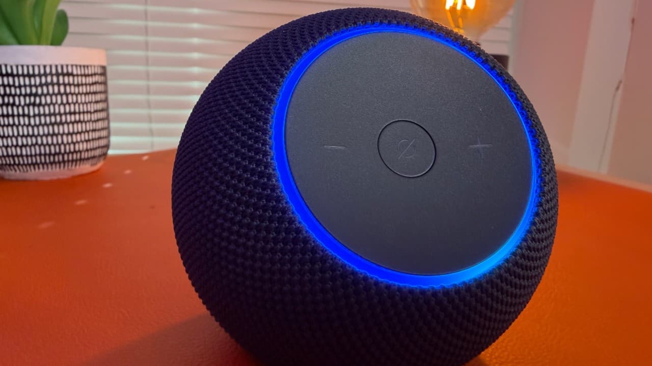 Thumbnail do vídeo How to Set Up Echo Dot MAX!