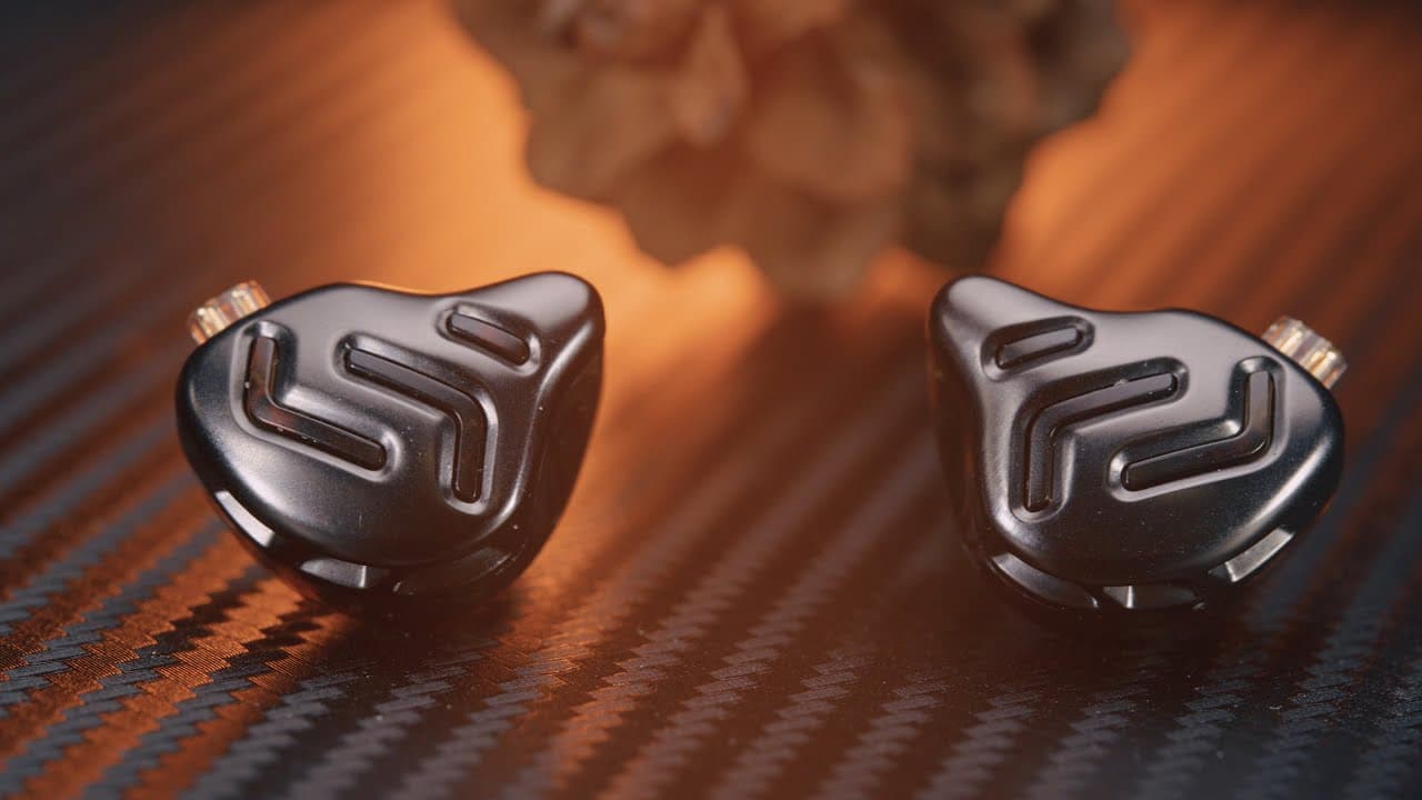 Thumbnail do vídeo Knowledge Zenith KZ ZNA IEM Review