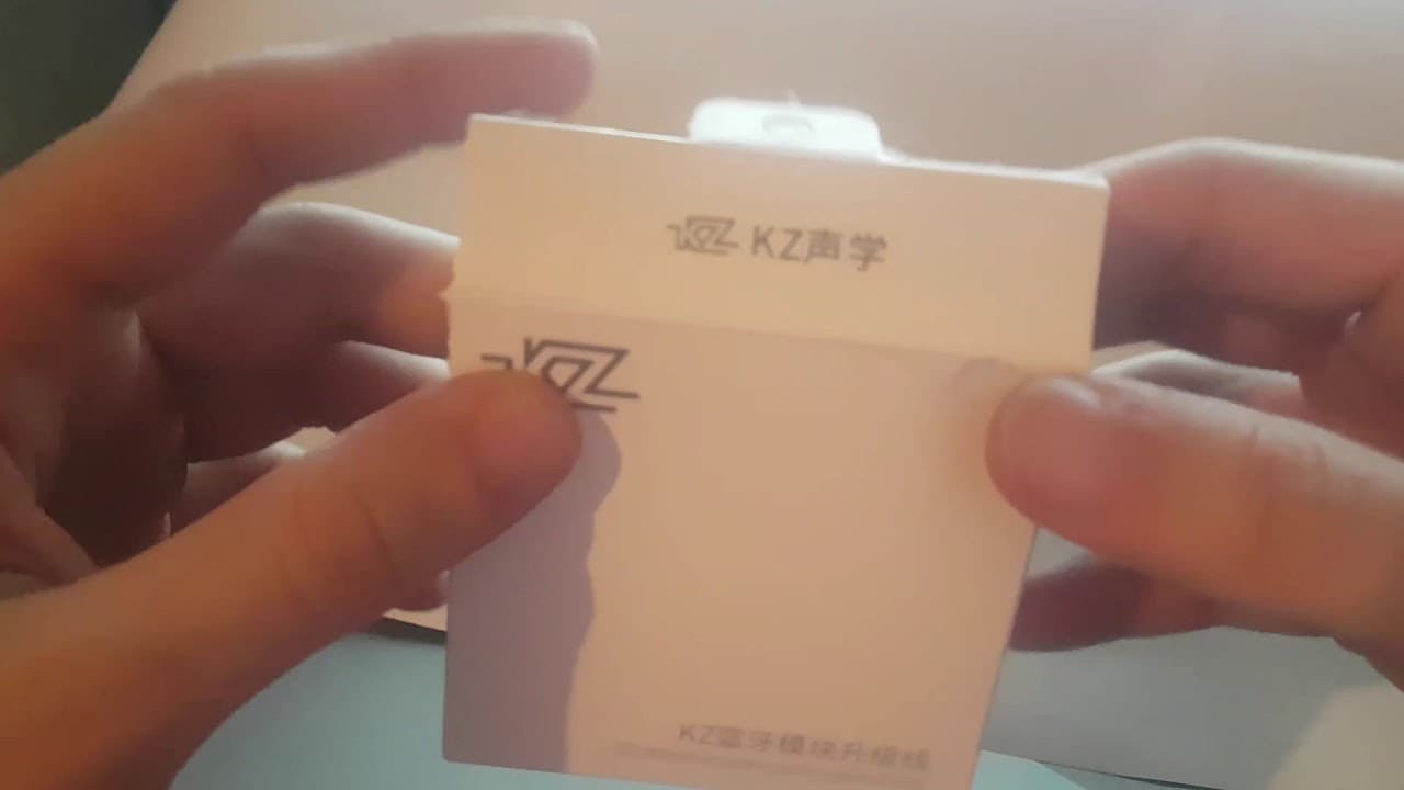 Thumbnail do vídeo KZ ZST &  kz Bluetooth Upgrade Cable Unbox Review
