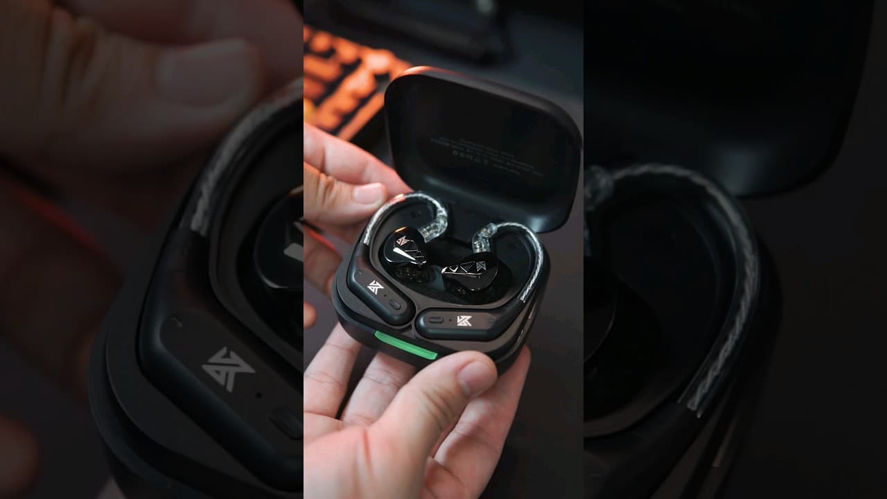 Thumbnail do vídeo Unboxing the KZ-AZ09 TWS Bluetooth Ear-hook. #techshorts #kz #kziem #wireless #asmr