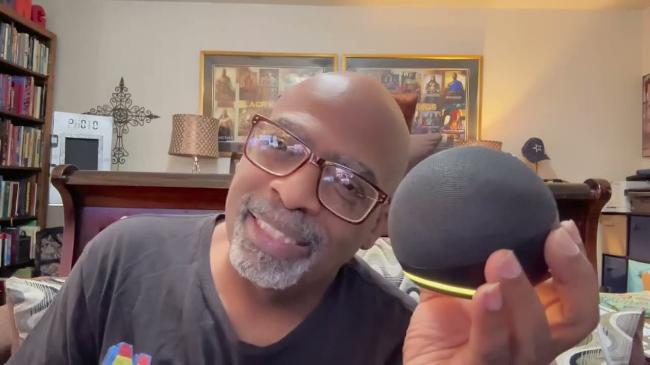 Thumbnail do vídeo Amazon Echo Dot (Newest Gen) Review | Bigger Sound & Smarter Features!