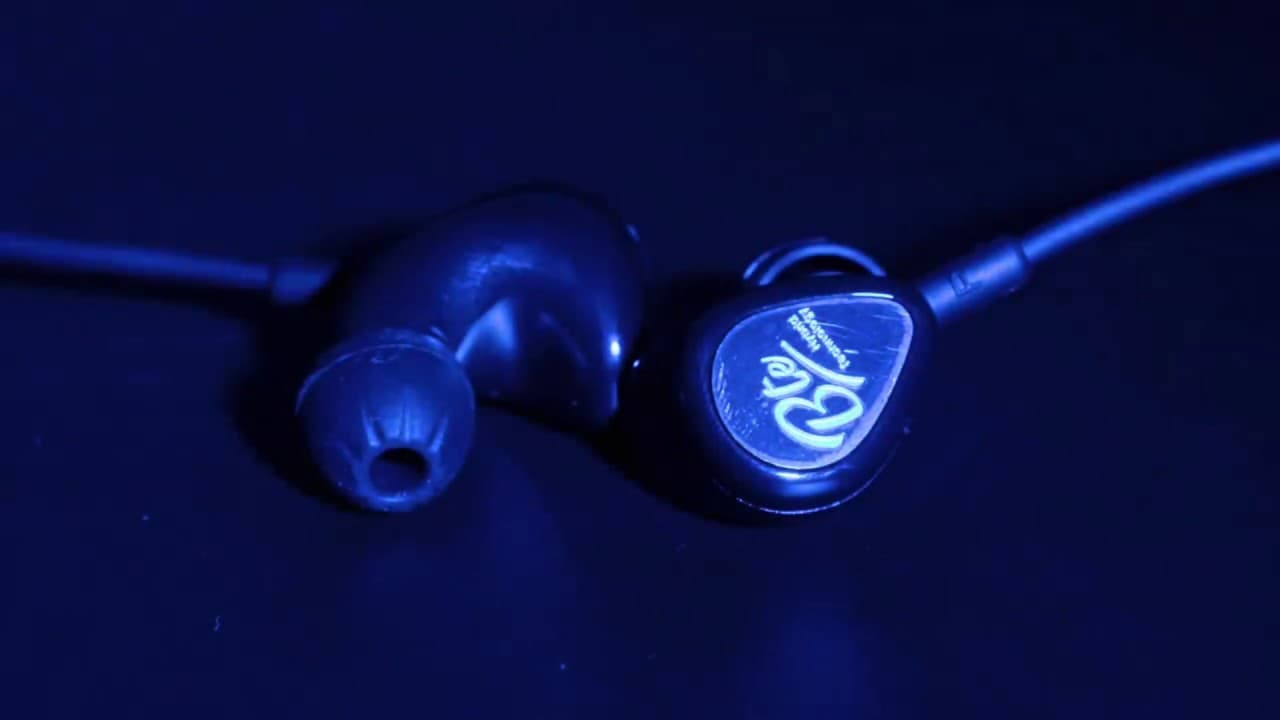 Thumbnail do vídeo KZ BTE Wireless Bluetooth Earphones [Coupon Inside]