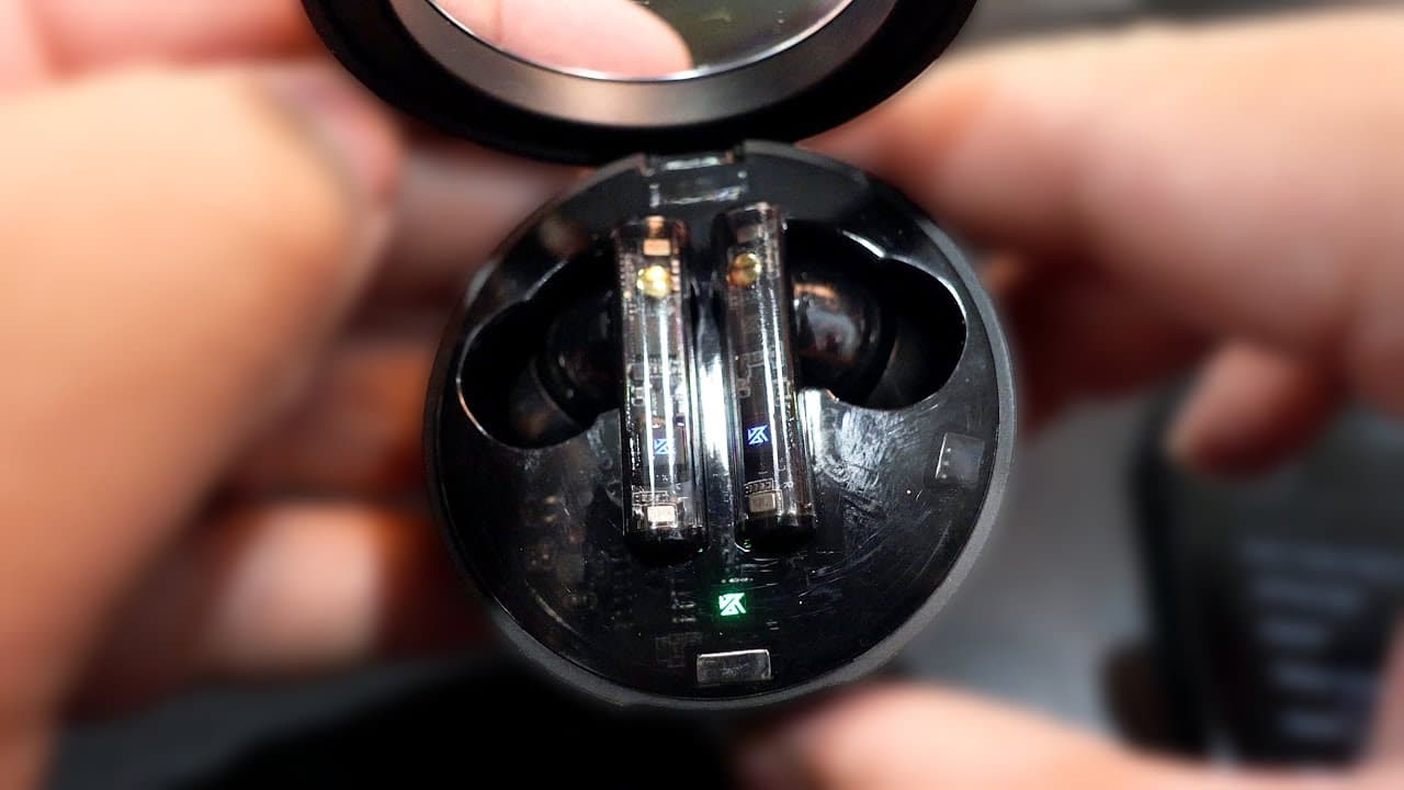 Thumbnail do vídeo KZ Carol Earbuds Review: Budget-Friendly Sound with Style! 🎧