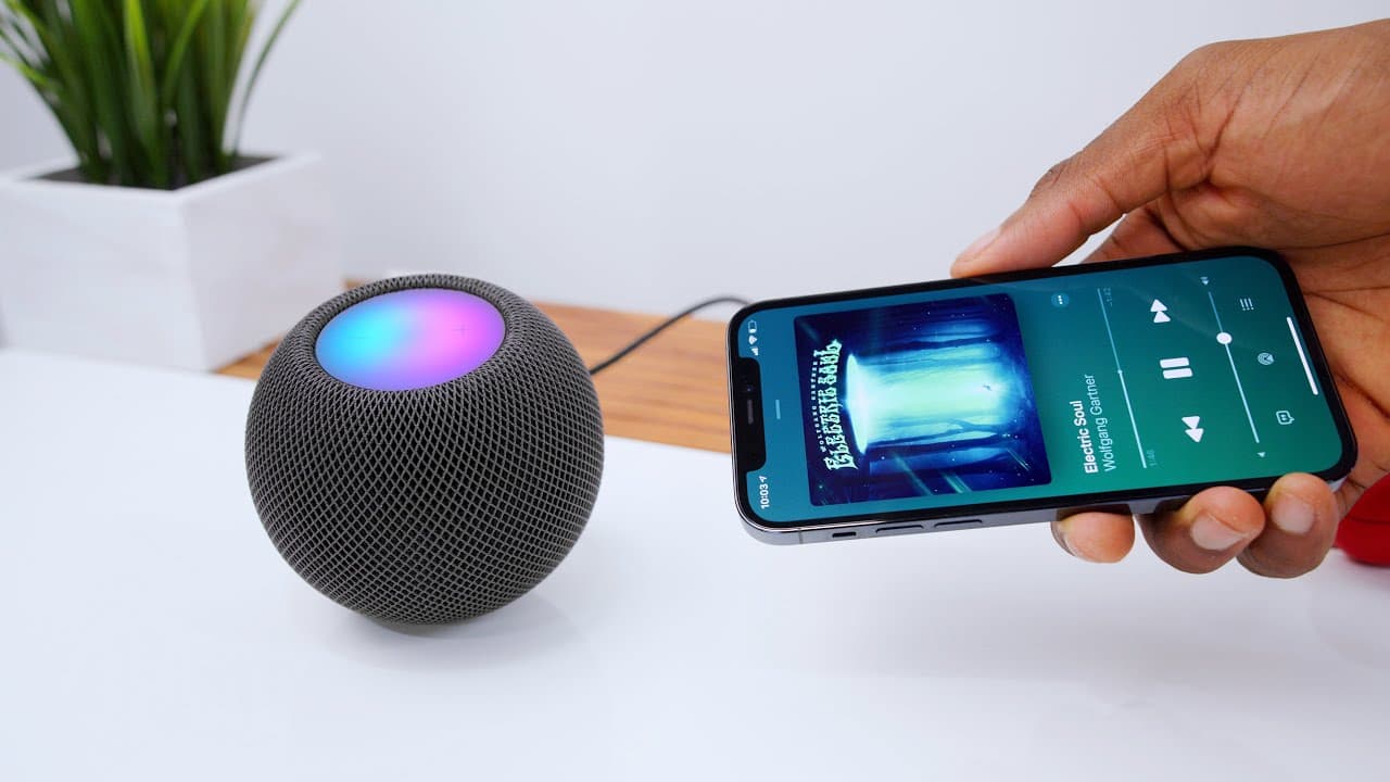 Thumbnail do vídeo HomePod Mini Review: Big Sound, Tiny Box!