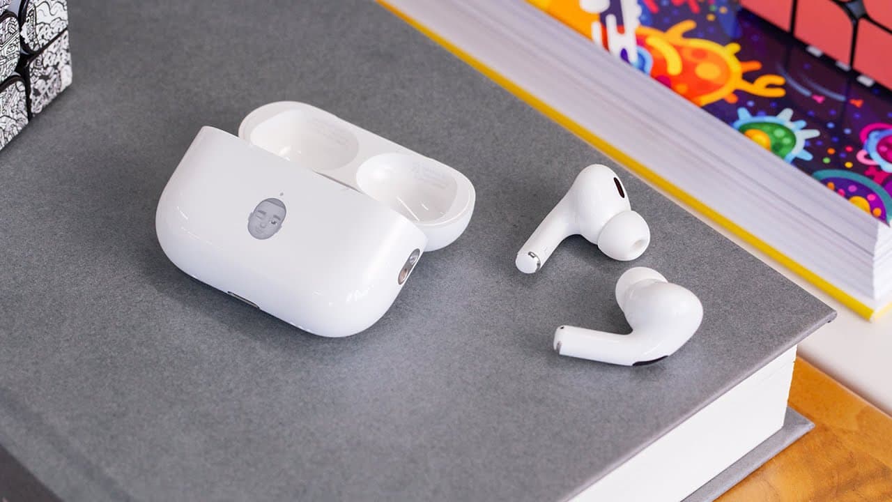 Thumbnail do vídeo AirPods Pro 2 Review: 1 Underrated Thing!