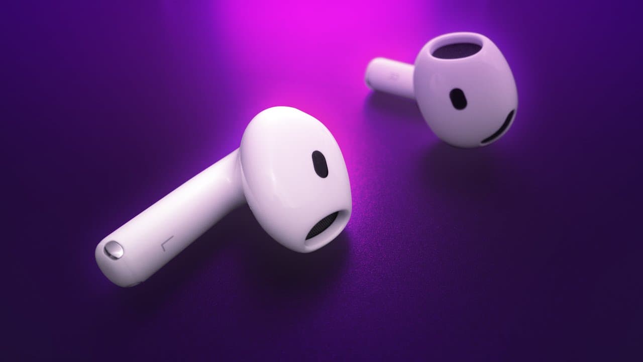 Thumbnail do vídeo AirPods 4 Review - SO GOOD!