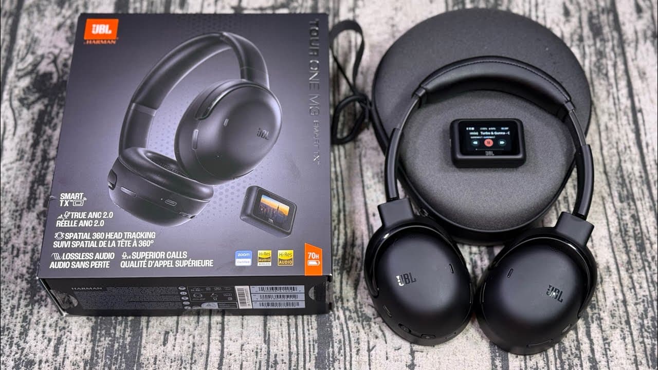 Thumbnail do vídeo JBL TOUR ONE M3 - The Ultimate Travel Headphones