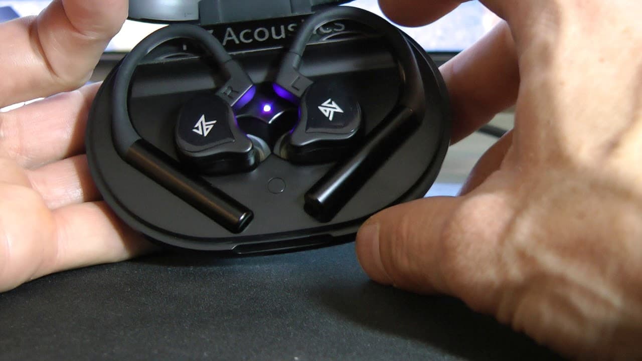 Thumbnail do vídeo KZ E10 TWS IEM review