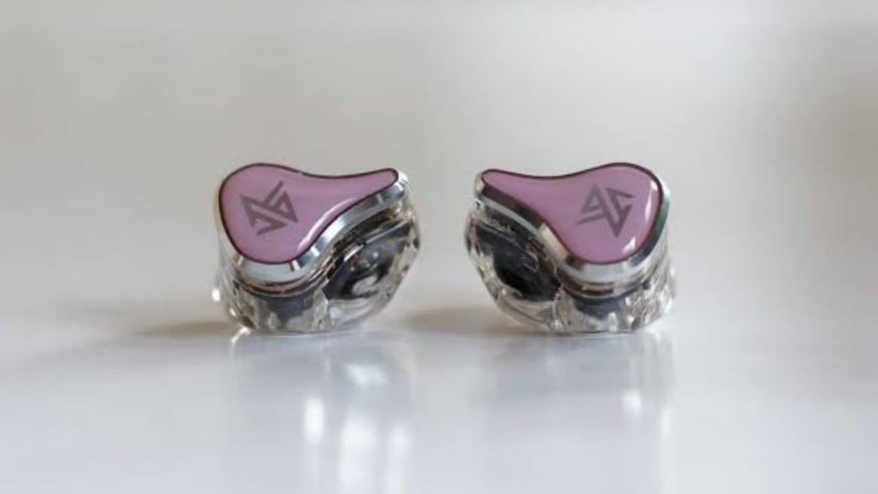 Thumbnail do vídeo KZ SK10 TWS Earphone is a worthy Flagship Wireless Earbuds from the Brand with 4BA & 1DD Drivers