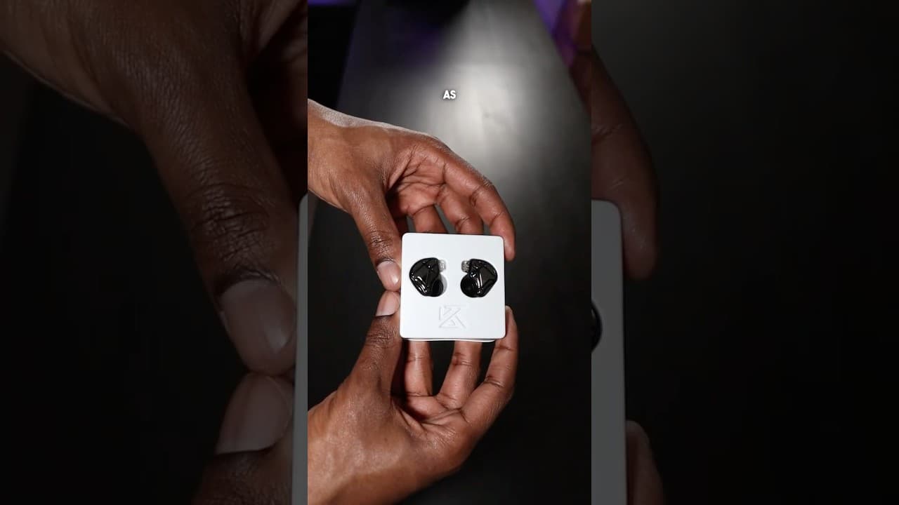 Thumbnail do vídeo Trying IEMs For The First Time | KZ AXAS Gaming Earbuds