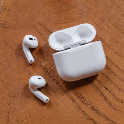 Apple AirPods 4: side