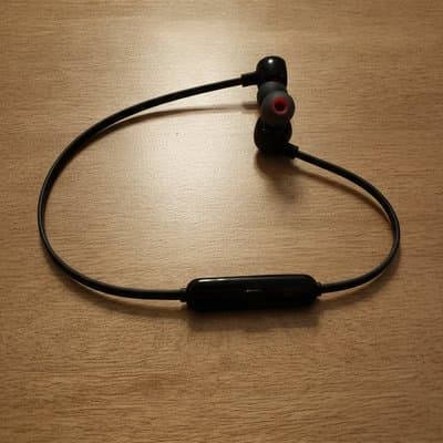 JBL Tune 125BT: side